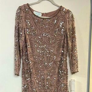 Stunning NWT modest 3/4 sleeve Camille La Vie dress; Size 8💓